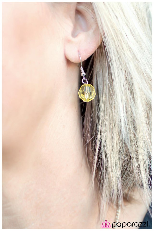 Paparazzi ♥ Crystal Collision - Yellow ♥ Necklace