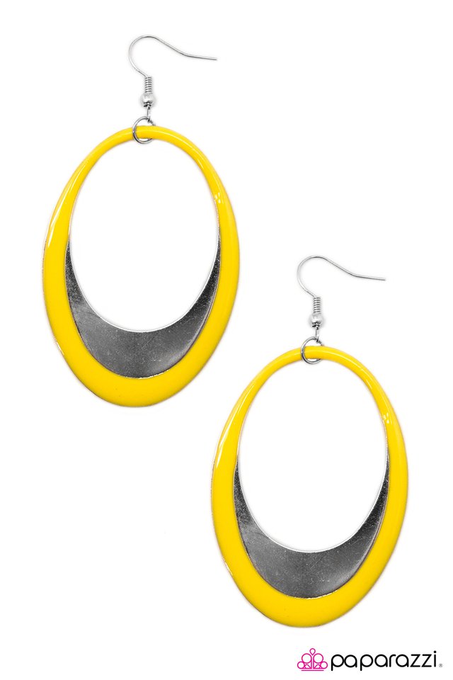 Paparazzi ♥ Rock the Cradle - Yellow ♥ Earrings
