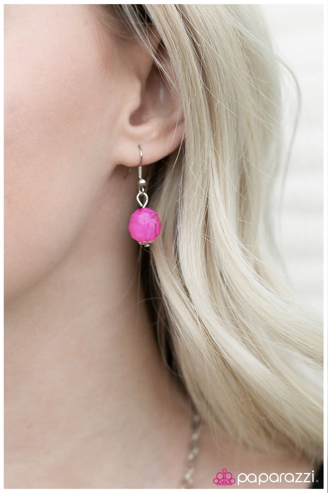 Paparazzi ♥ The Sweet Life - Pink ♥ Necklace