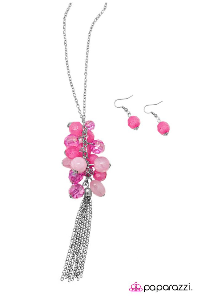 Paparazzi ♥ The Sweet Life - Pink ♥ Necklace