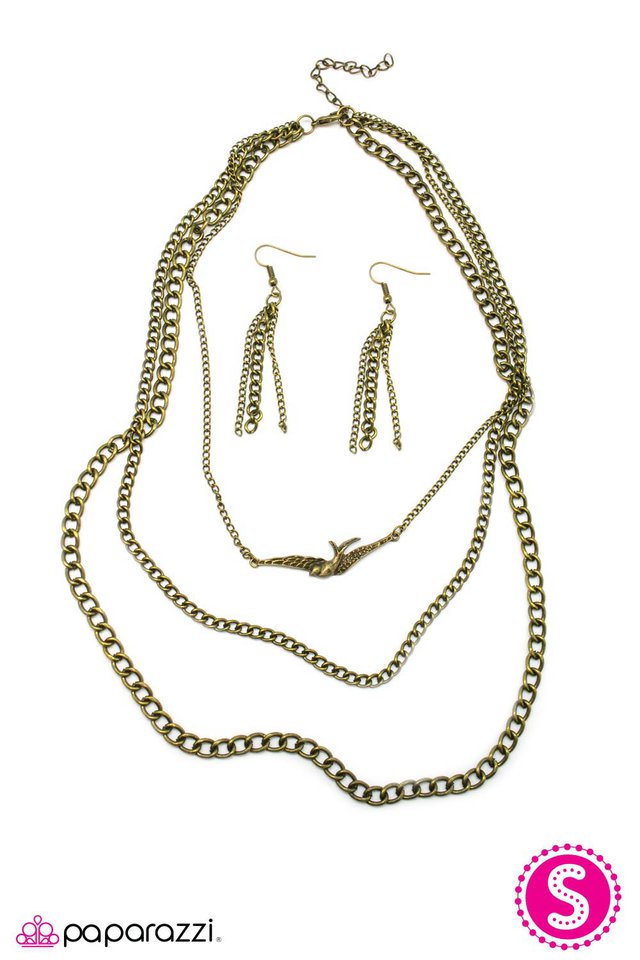 Paparazzi ♥ A Birds-Eye View - Brass ♥ Necklace