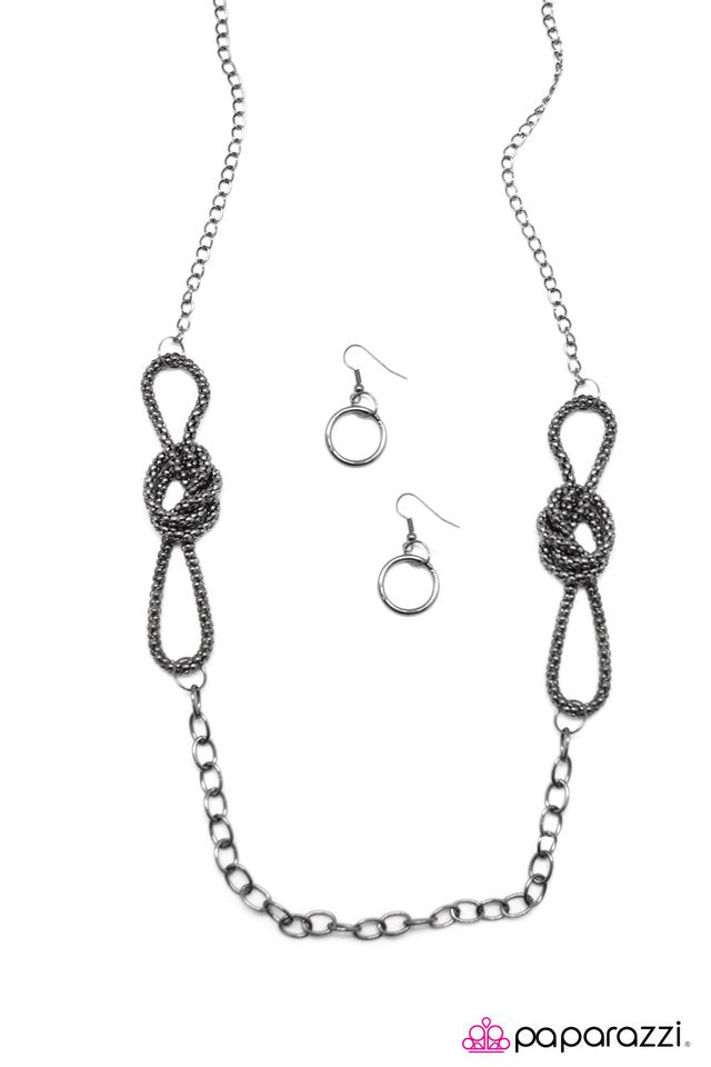 Paparazzi ♥ Its KNOT Me, Its You - Black ♥ Necklace