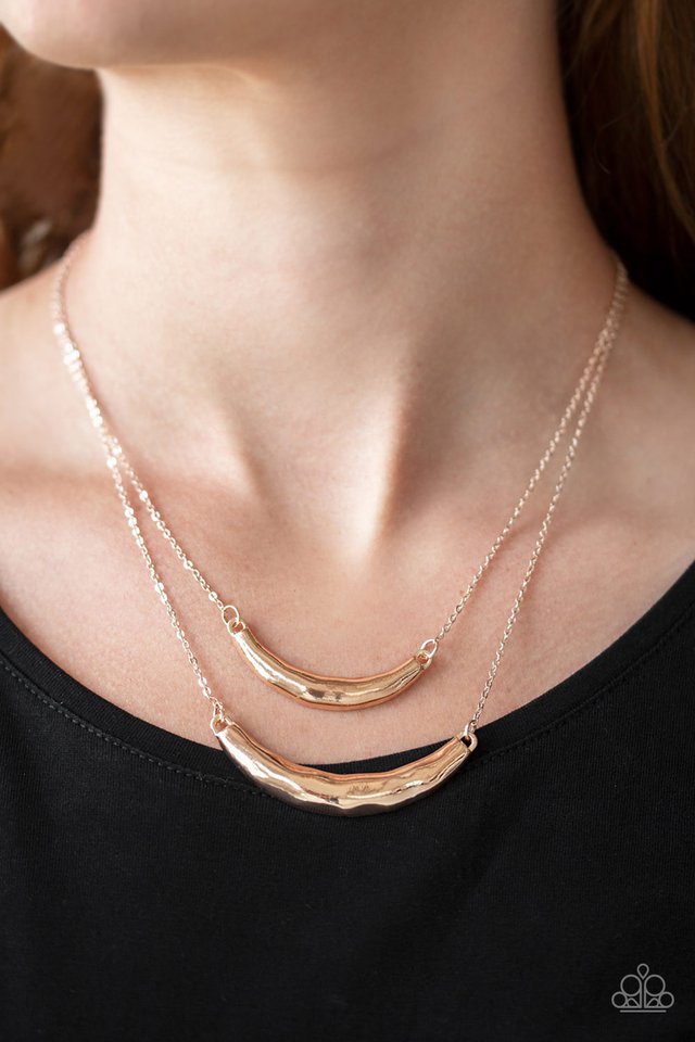 Paparazzi ♥ Modern Moon Child - Rose Gold ♥ Necklace