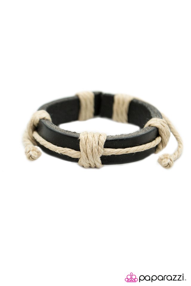 Paparazzi ♥ KNOT It! - Black ♥ Bracelet