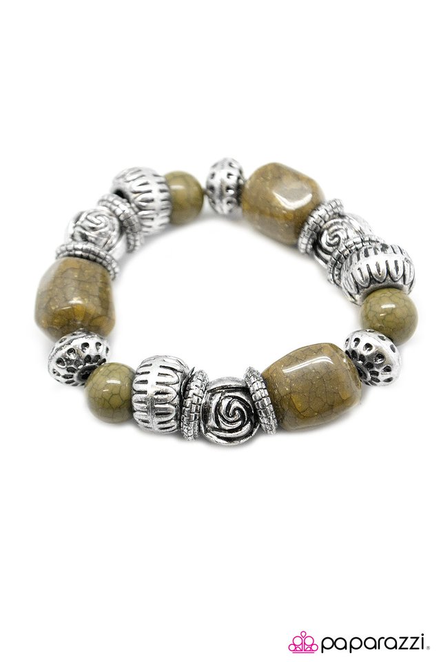 Paparazzi ♥ Rock Steady - Green ♥ Bracelet