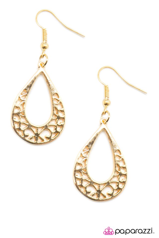 Paparazzi ♥ Fine Art - Gold ♥ Earrings