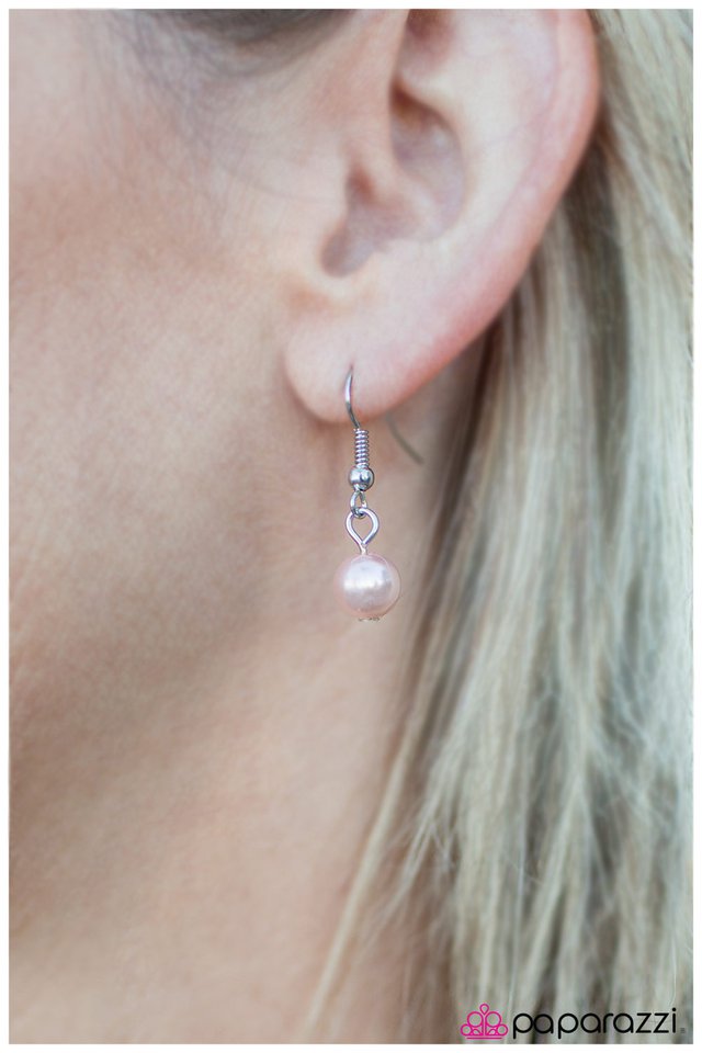 Paparazzi ♥ Shake It Up - Pink ♥ Necklace