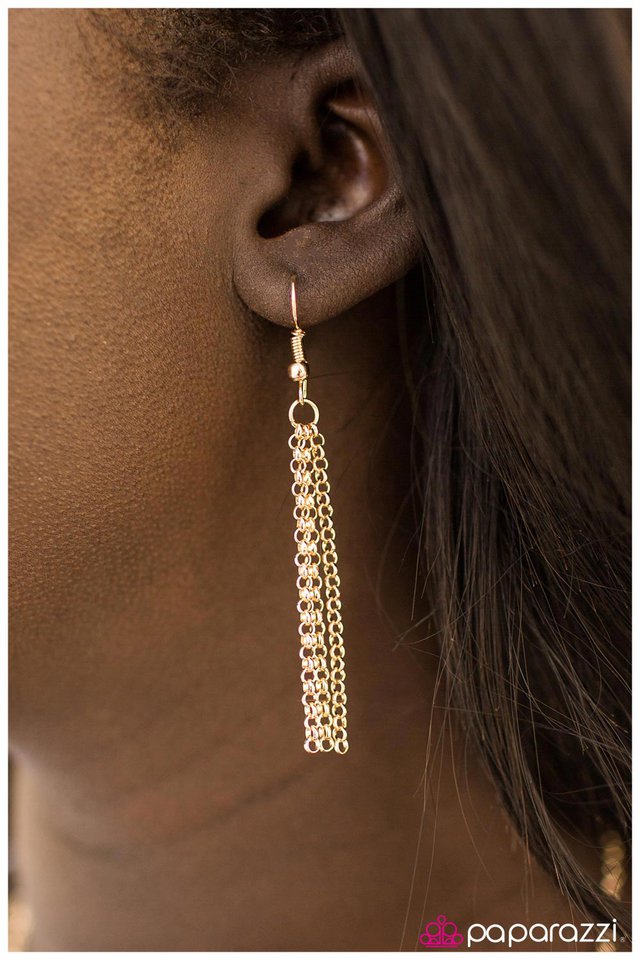 Paparazzi ♥ Take The Bull By The Horns - Gold ♥ Necklace