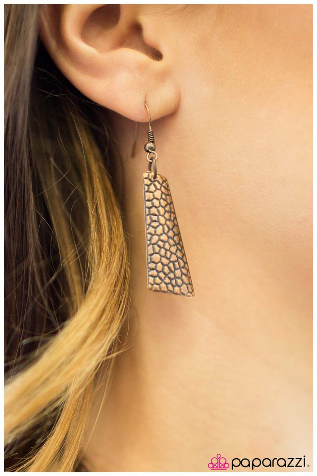 Paparazzi ♥ Gee Whiz - Copper ♥ Necklace