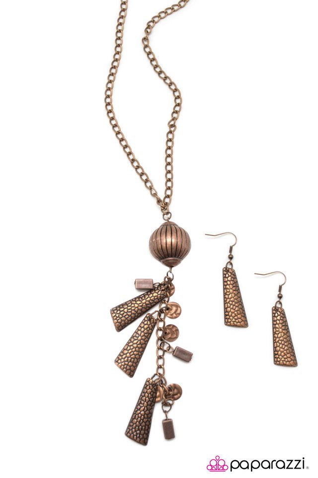 Paparazzi ♥ Gee Whiz - Copper ♥ Necklace