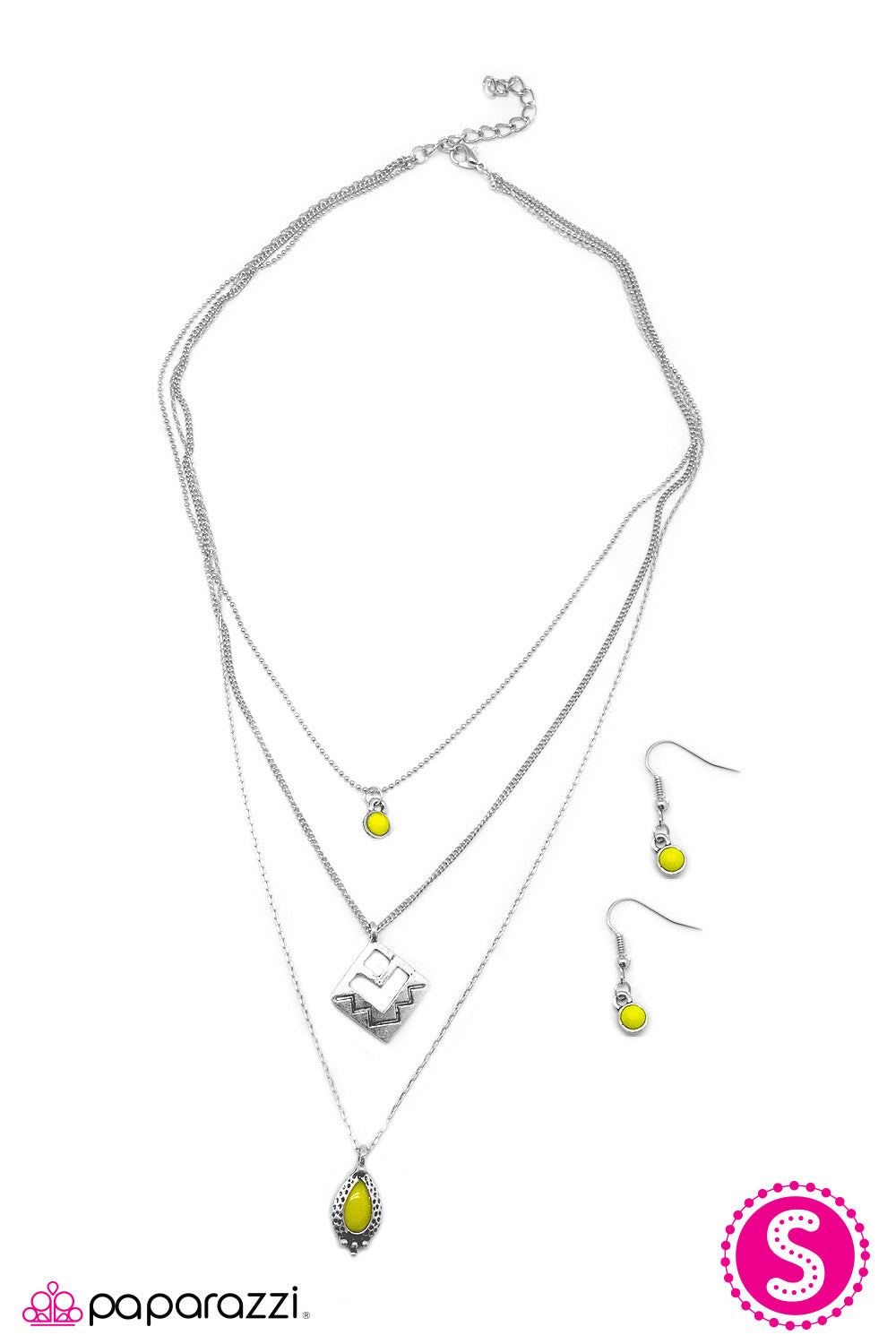 Paparazzi ♥ Run For The Hills - Yellow ♥  Necklace
