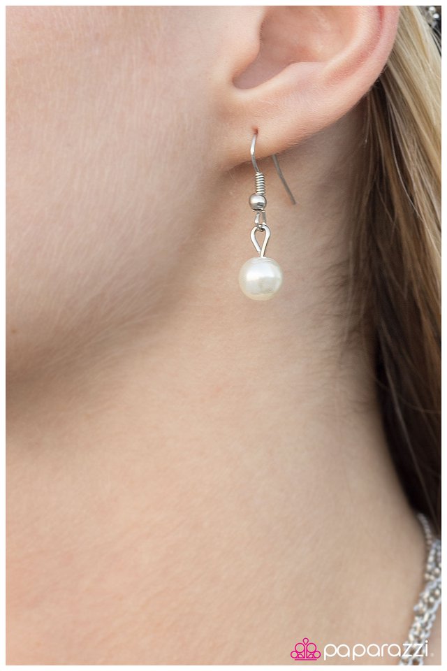 Paparazzi ♥ Carry On - White ♥ Necklace