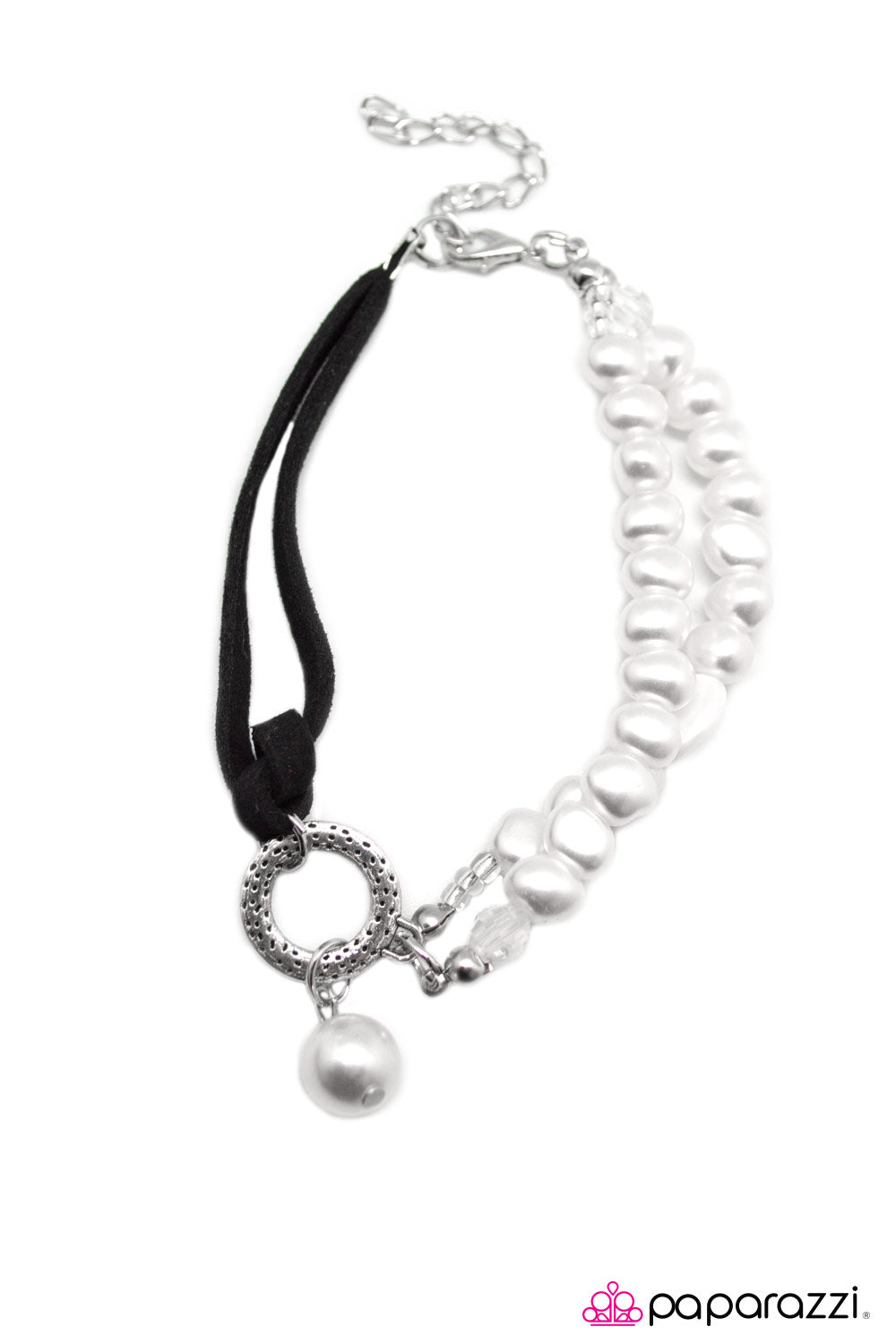 Paparazzi ♥ Ms. Modest - White ♥  Bracelet