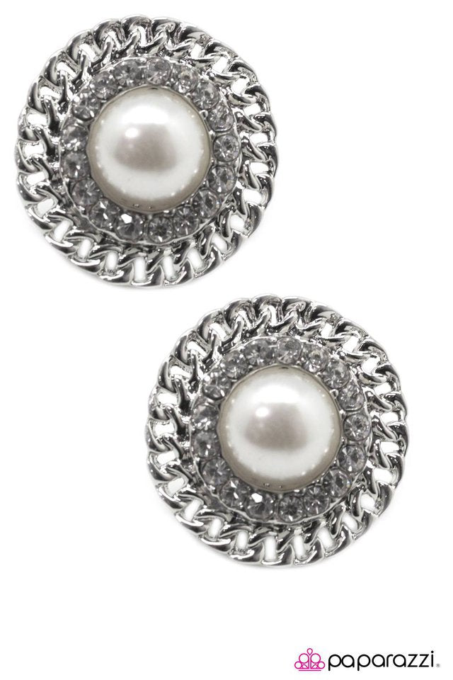 Paparazzi ♥ A Grand Gesture - White ♥ Post Earrings
