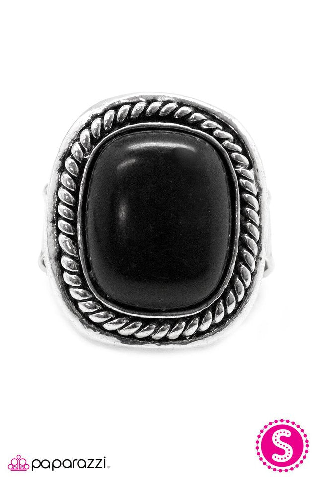 Paparazzi ♥ YEEHAW! - Black ♥ Ring