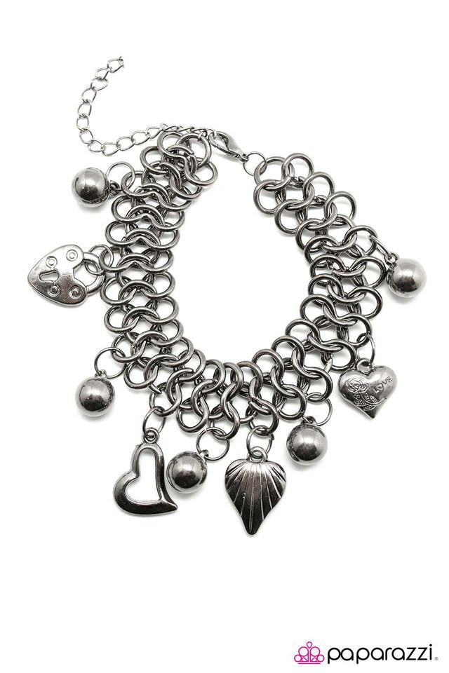 Paparazzi ♥ Heart to Heart - Black ♥ Bracelet