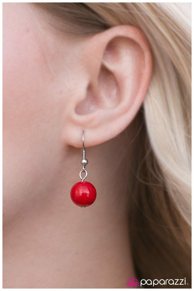 Paparazzi ♥ My Best Friends Wedding - Red ♥ Necklace