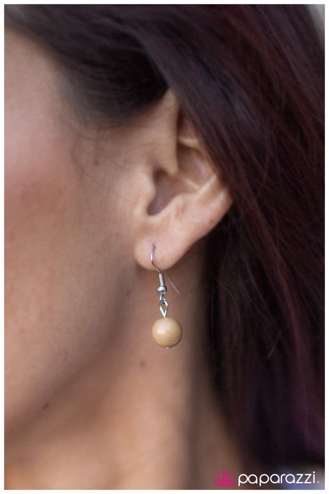 Paparazzi ♥ Its a Date! - Brown ♥ Necklace