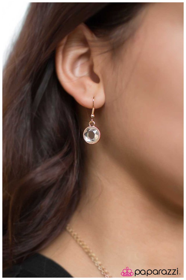 Paparazzi ♥ The Diamond Anniversary - Gold ♥ Necklace